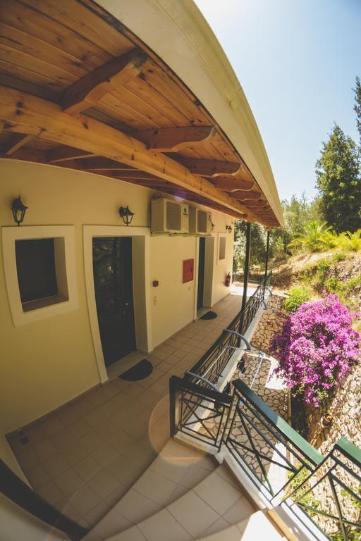 Althea Studios Lefkada Ayios Nikitas Phòng bức ảnh