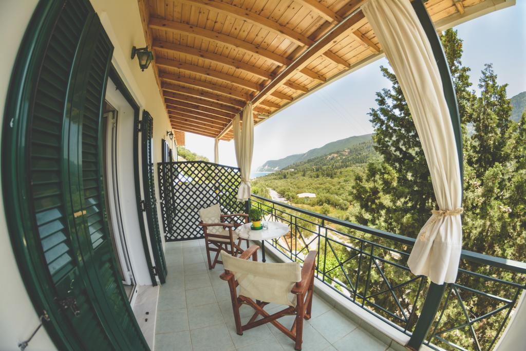 Althea Studios Lefkada Ayios Nikitas Phòng bức ảnh