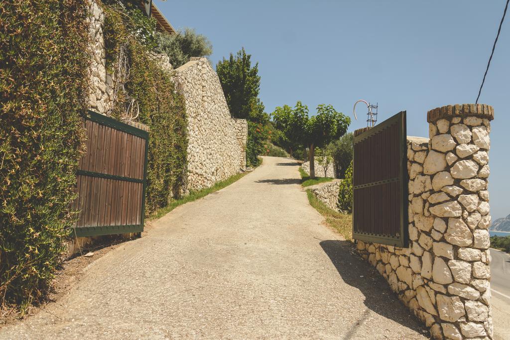 Althea Studios Lefkada Ayios Nikitas Phòng bức ảnh
